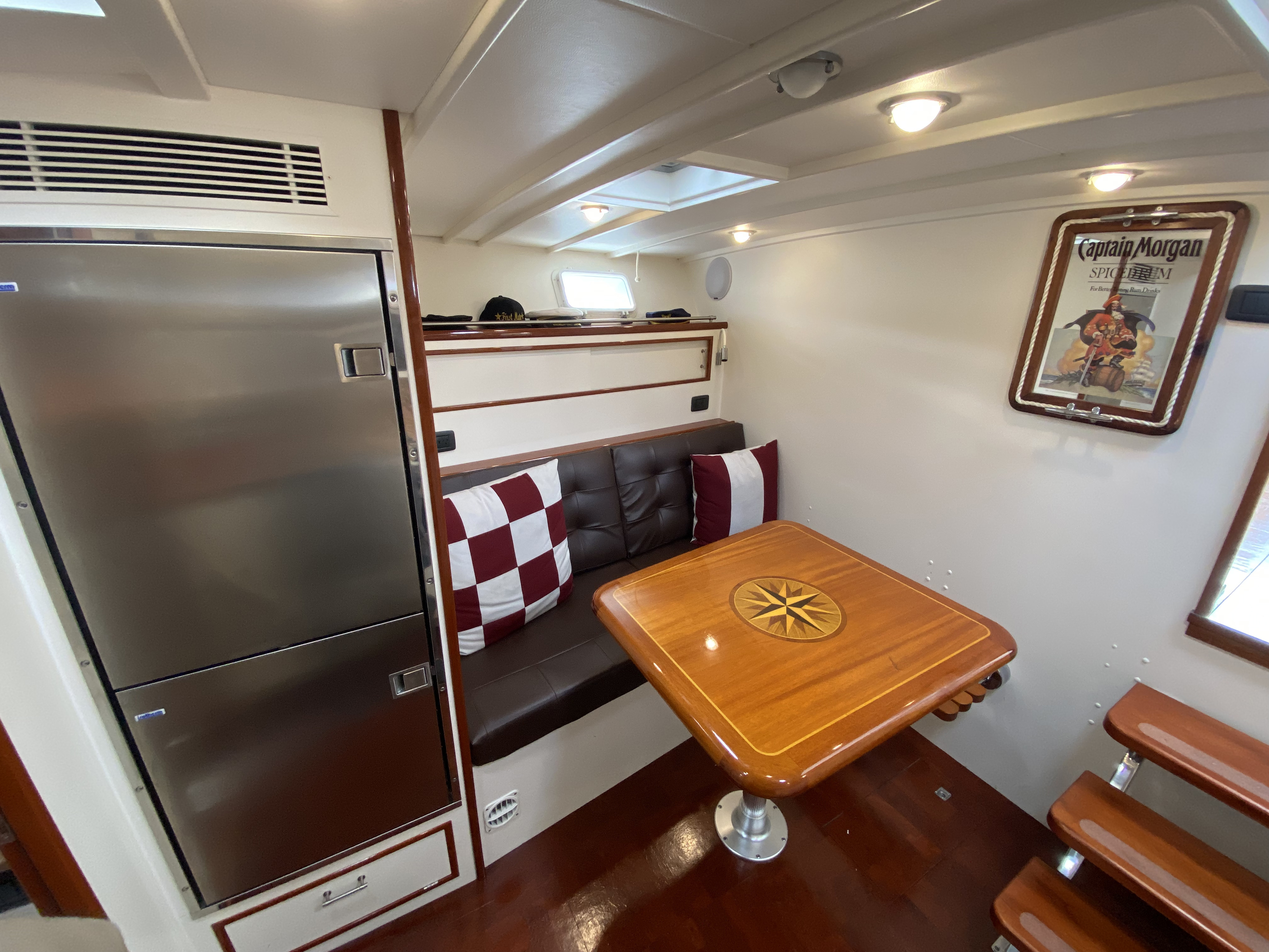 Huckins Fairform Flyer cruising Pacific Northwest waters