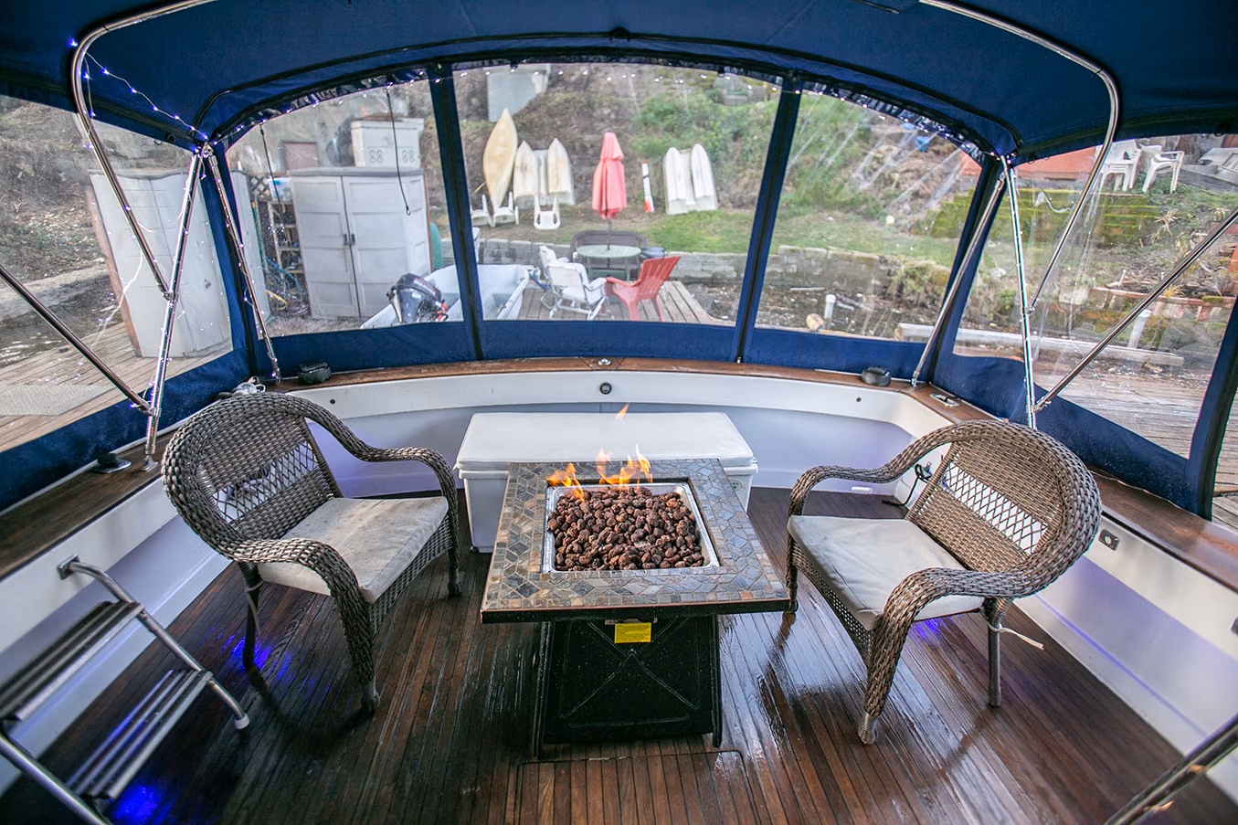1972 Pacemaker Sport Fish 40 yacht charter photo