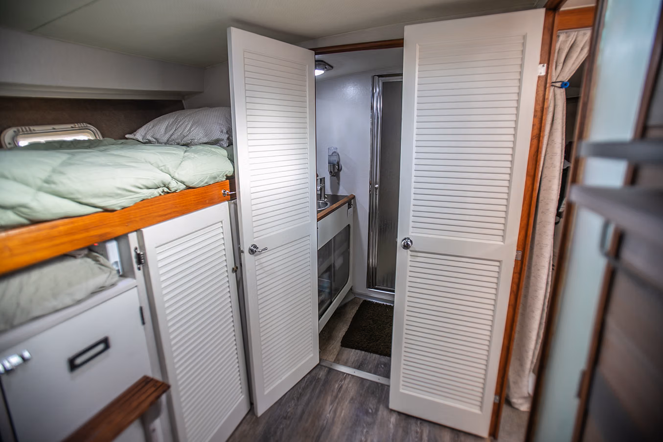 Pacemaker yacht cruising Washington waters