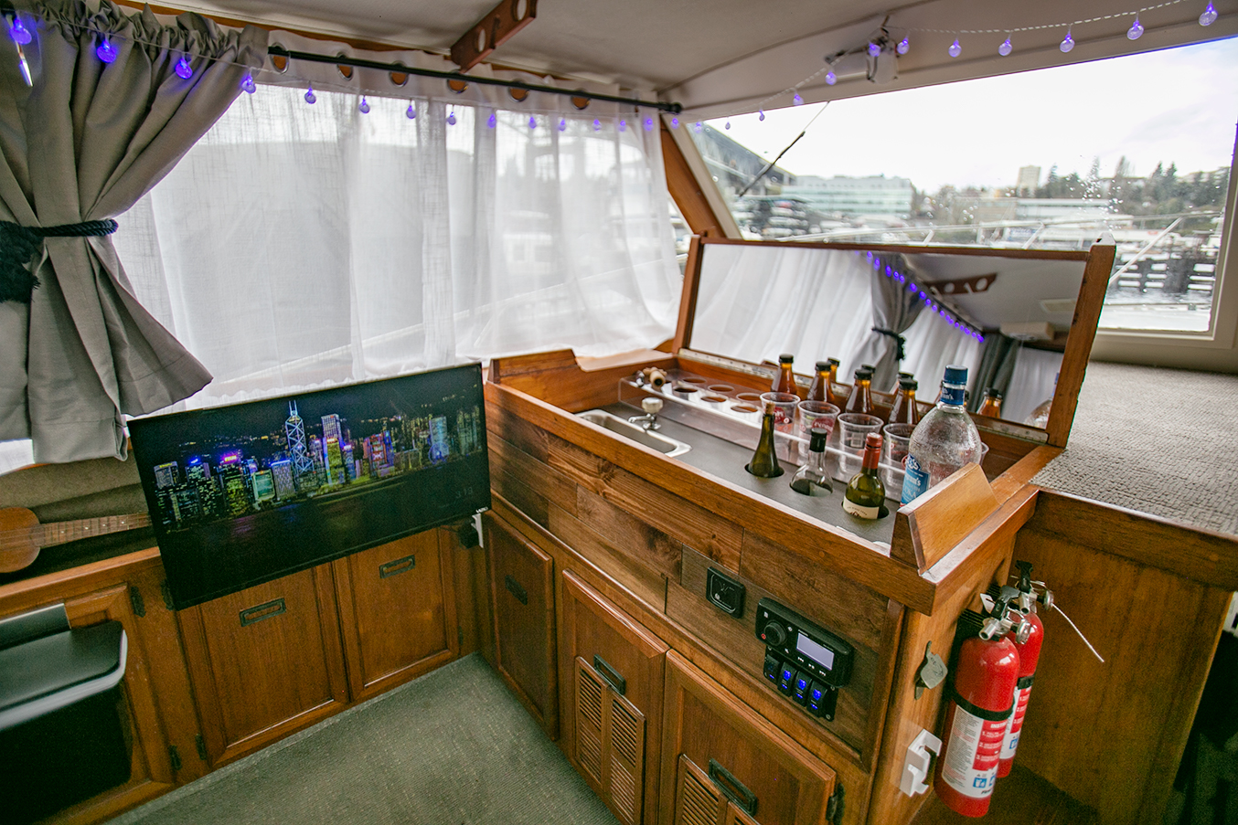 Classic Pacemaker sportfish yacht cruising Puget Sound