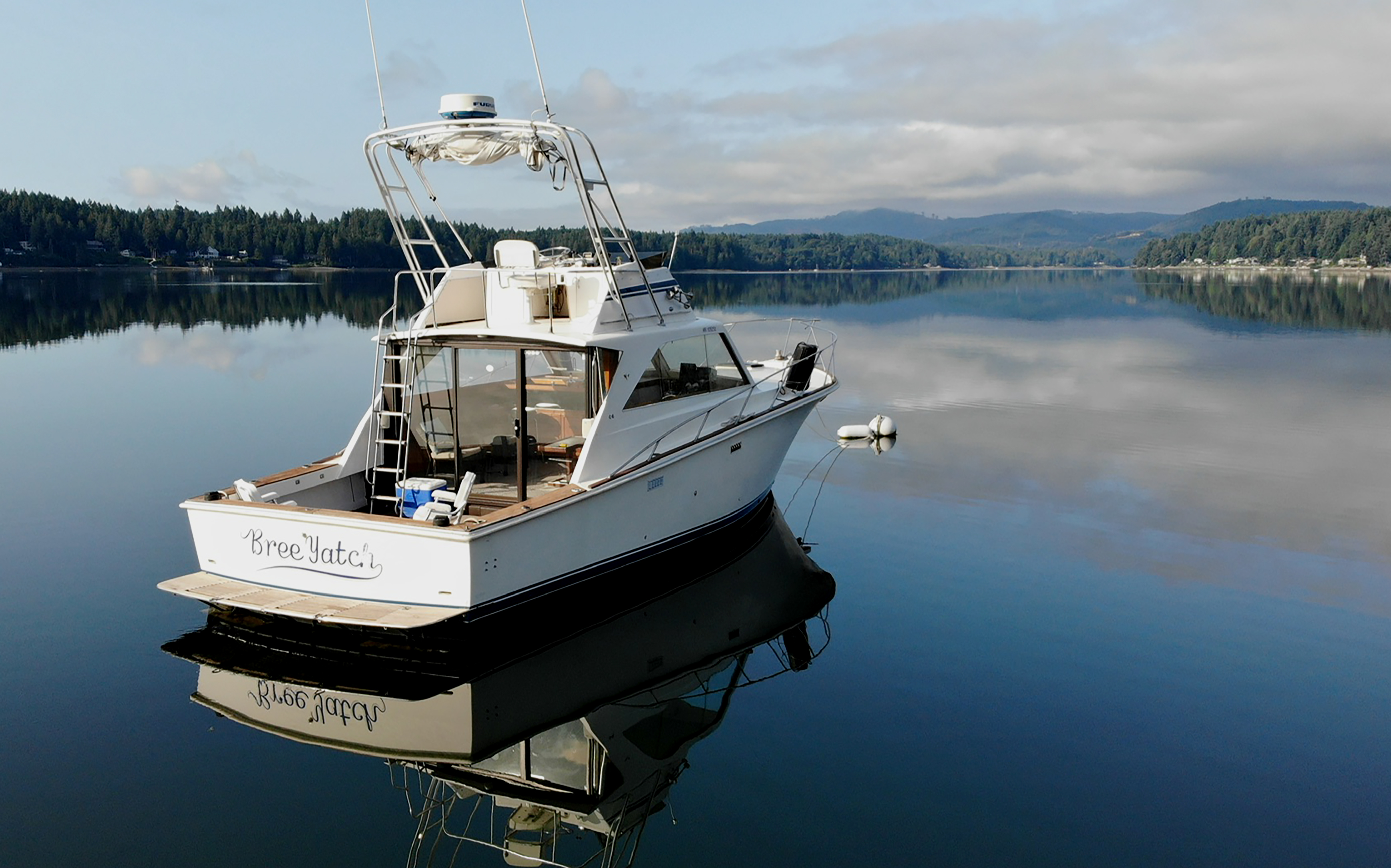 Pacemaker Sport Fish 40 exterior on Seattle waters