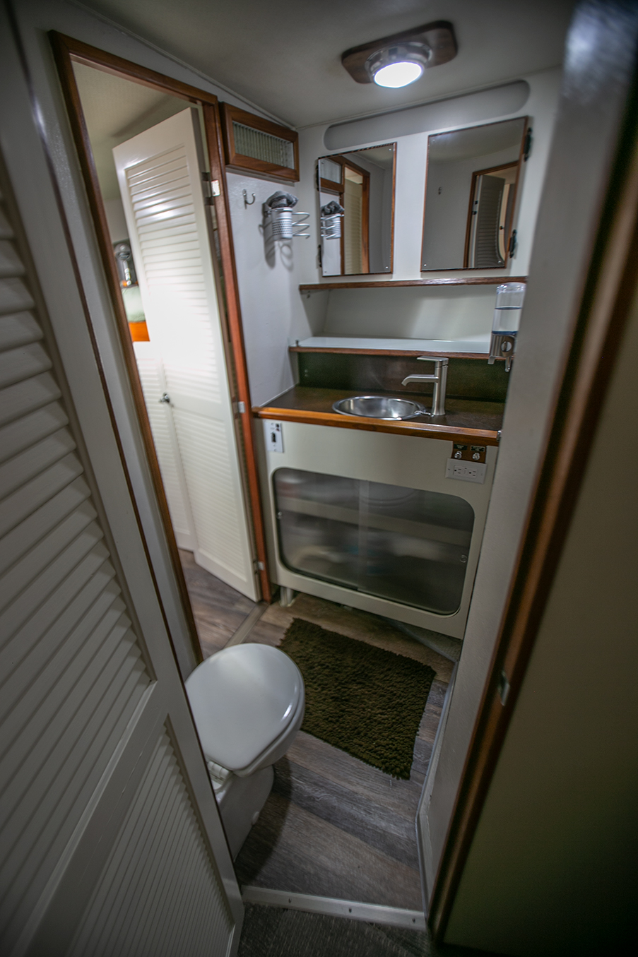 Stern and swim step of Pacemaker sport fishing yacht